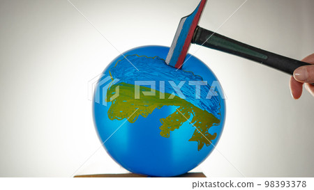 hammer with balloon hammer with balloon 98393378