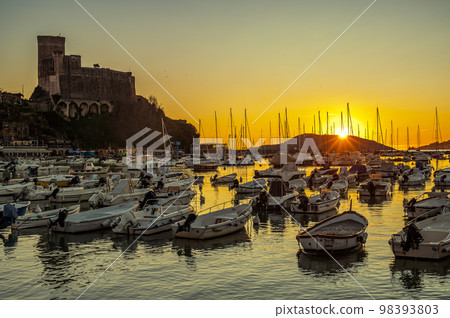 Sunset in Lerici Sunset in Lerici 98393803