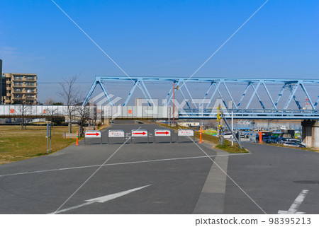 Landscape of Edogawa Cycling Road, Ichikawa City, Chiba Prefecture January 2023 Landscape of Edogawa Cycling Road, Ichikawa City, Chiba Prefecture January 2023 98395213