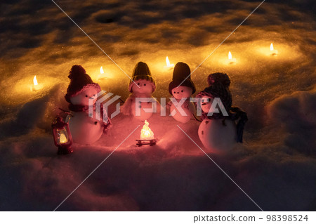 Snow candle and snowman family Snow candle and snowman family 98398524