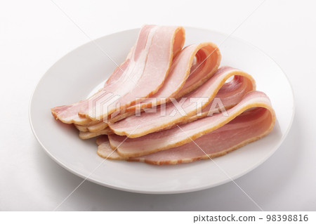 Bacon slices (crunchy bacon) 98398816