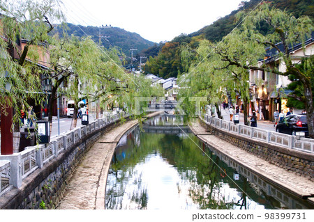 城崎溫泉 / 城崎溫泉(兵庫縣豐岡市) 城崎溫泉 / 城崎溫泉(兵庫縣豐岡市) 98399731