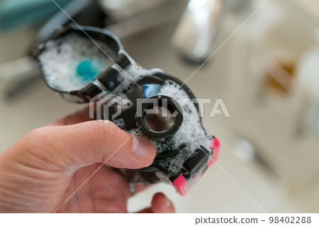 學生水壺 洗過的 研究 98402288