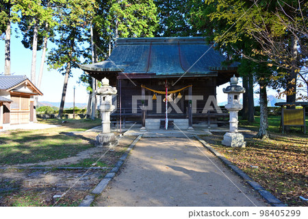 Stone walls and Honmaru Palace of Tamba Sasayama Castle 98405299
