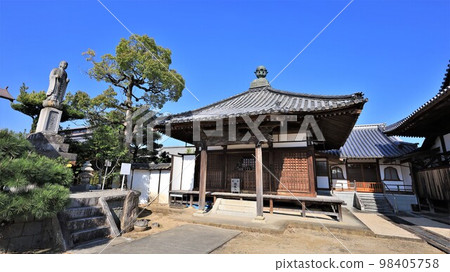 Shikoku 88 temples, No. 87 ``Nagaoji Gomado'' (Sanuki City, Kagawa Prefecture) 98405758
