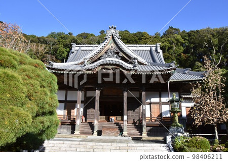 Izu Shuzenji Autumn and colored leaves of Shuzenji 98406211