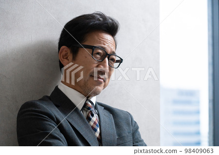 中年商人 中年商人 98409063