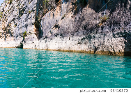Cliffy rocks Verdon gorges near Galetas bridge, lake Sainte Croix, Provence, Provence Alpes Cte d'Azur, France  98410270