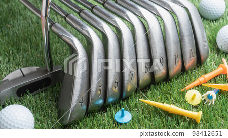 Golf image | iron set and putter 98412651