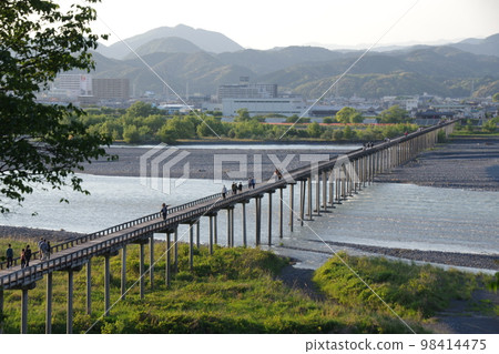 靜岡島田蓬萊橋鳥瞰圖 靜岡島田蓬萊橋鳥瞰圖 98414475