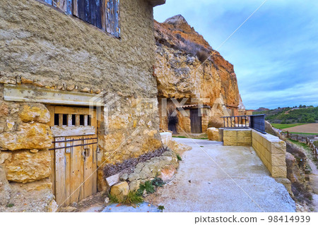 Cave Traditional Wineries, San Esteban de Gormaz, Spain Cave Traditional Wineries, San Esteban de Gormaz, Spain 98414939