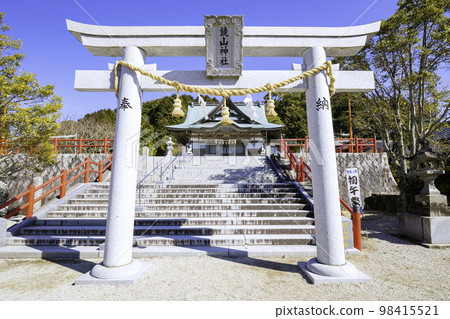Kagamiyama Inari Shrine (Karatsu City, Saga Prefecture) Kagamiyama Inari Shrine (Karatsu City, Saga Prefecture) 98415521