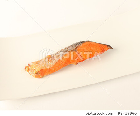 Grilled salmon with salt Grilled salmon with salt 98415960