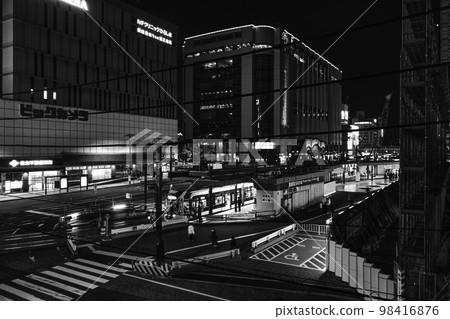 廣島縣廣島市廣島站南口有軌電車站台 98416876