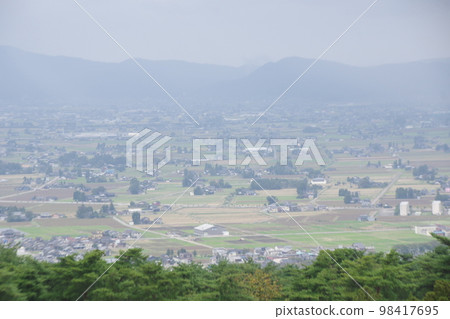 富山環城寺公園散落村 富山環城寺公園散落村 98417695