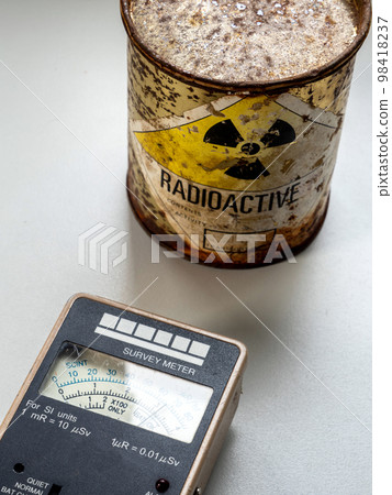 Radiation measurement with radiation survey meter 98418237