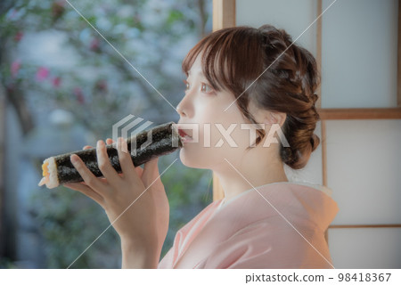 Ehomaki 和婦女 Ehomaki 和婦女 98418367