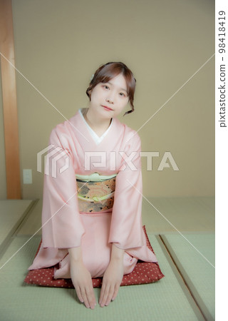 Kimono women 98418419