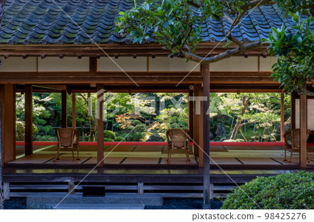 Niigata, a wealthy farmer's mansion 98425276