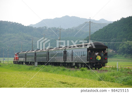 船平山附近的山口線 DL山口Orote 35號觀光車 98425515