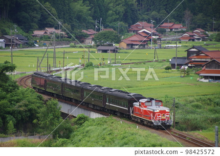 山口線 渡川附近 DL 山口 DD51 98425572