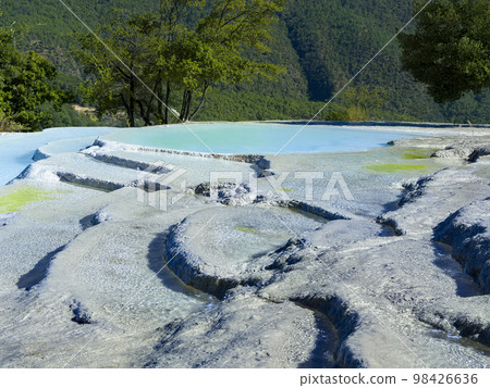 中國雲南 - 海穗石灰岩貨架/白水台,中國雲南 中國雲南 - 海穗石灰岩貨架/白水台,中國雲南 98426636