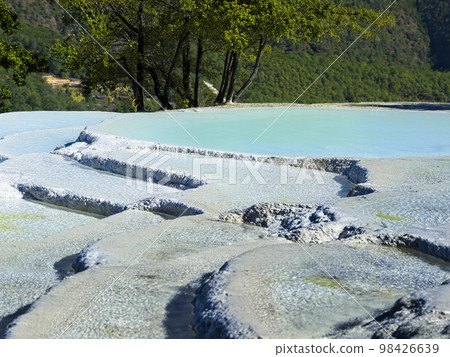 中國雲南 - 海穗石灰岩貨架/白水台,中國雲南 中國雲南 - 海穗石灰岩貨架/白水台,中國雲南 98426639