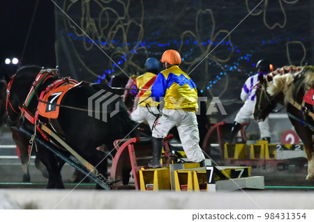 Banged horse race Banged horse race 98431354