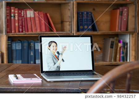 線上研討會筆記型電腦 98432257