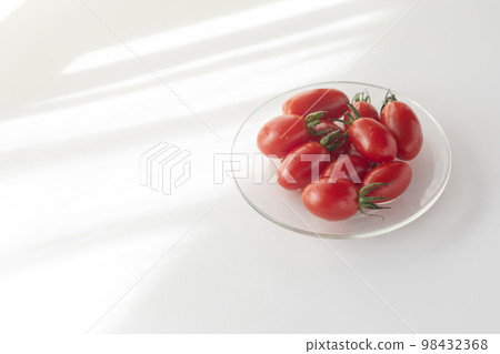 剛洗好的小西紅柿愛子 98432368