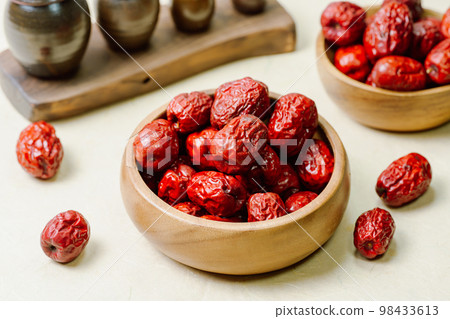 Fresh Korean Jujube in Wood Bowl Fresh Korean Jujube in Wood Bowl 98433613