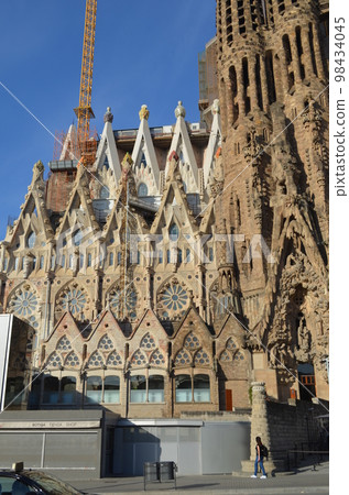 Sagrada Familia Sagrada Familia 98434045