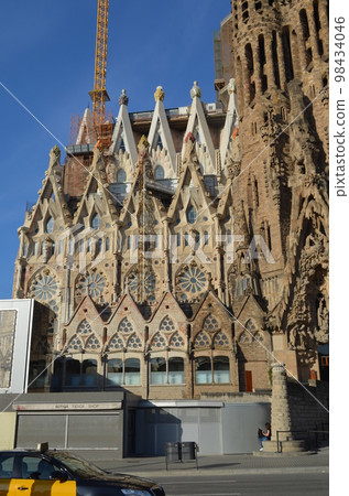 Sagrada Familia Sagrada Familia 98434046