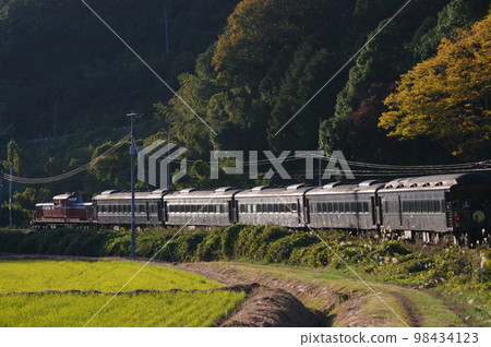 山口線 Jifuku DL 山口觀光車 Orote 35 附近 山口線 Jifuku DL 山口觀光車 Orote 35 附近 98434123
