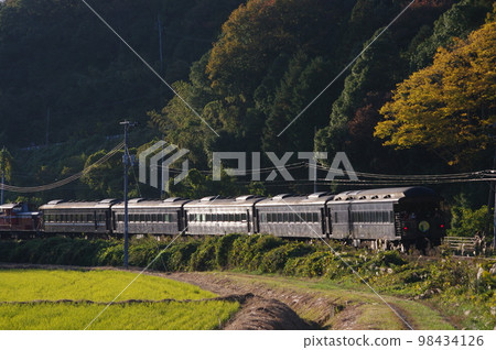 山口線 Jifuku DL 山口觀光車 Orote 35 附近 山口線 Jifuku DL 山口觀光車 Orote 35 附近 98434126