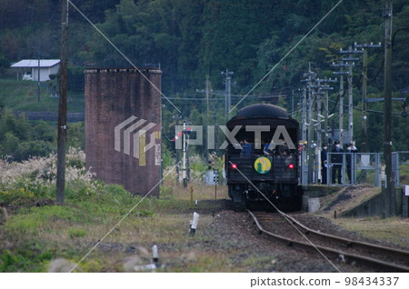 Yamaguchi Line Shinome Station DL Yamaguchi Observation Car Orote 35 98434337