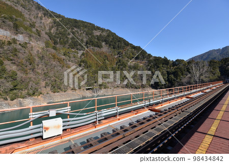 Okuoi Rainbow Bridge and Lake Sesam (Haibara District, Shizuoka Prefecture) 98434842