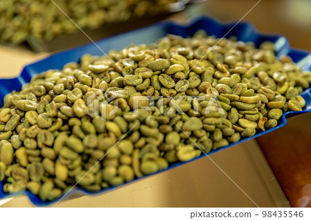 green coffee beans in box 98435546