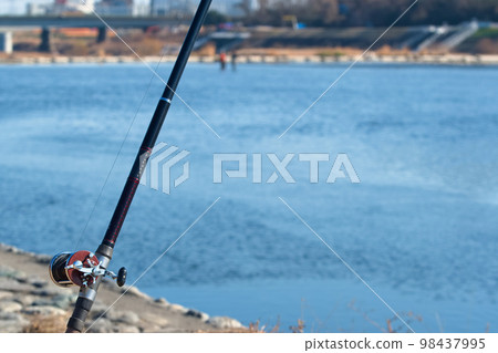 多摩河和釣魚竿 多摩河和釣魚竿 98437995