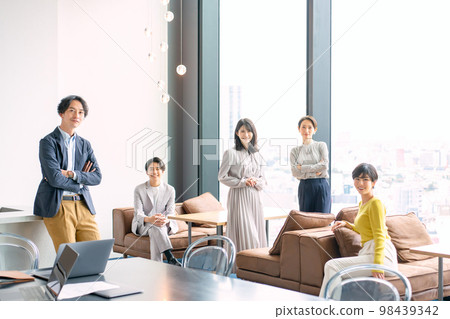 商業場景創意 98439342