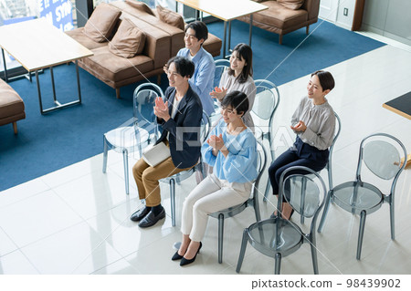 商務研討會掌聲鳥瞰圖 98439902