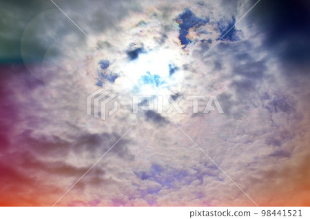 Sunlight filtering through the clouds Sunlight filtering through the clouds 98441521