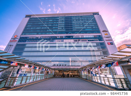 日本橫濱街景 期待相鐵新橫濱線、東急新橫濱線開通後更加便利的新橫濱站（3月） 98445736