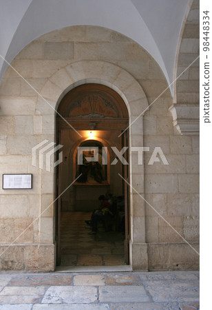 Via Dolorosa, 2nd Stations of the Cross in Jerusalem Via Dolorosa, 2nd Stations of the Cross in Jerusalem 98448334