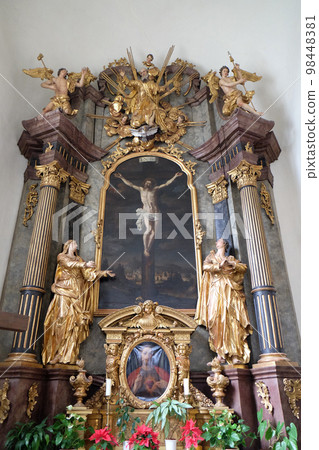 Altar of Holy Cross, Mariahilf church in Graz, Styria, Austria 98448381