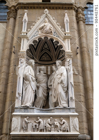 Saint Four Crowned Martyrs by Nanni di Banco, Orsanmichele Church in Florence, Tuscany, Italy Saint Four Crowned Martyrs by Nanni di Banco, Orsanmichele Church in Florence, Tuscany, Italy 98448761