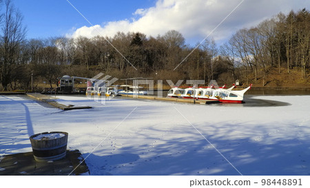 Karuizawa Shiozawa Lake (winter) 7 98448891