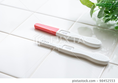 驗孕藥圖片素材 驗孕藥圖片素材 98452553