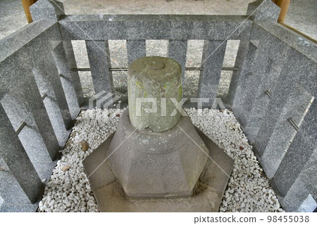 Chiguri Hachimangu shrine inside the porridge hall 98455038