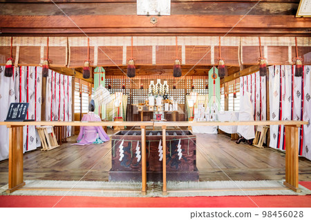 Shrine prayer Shrine prayer 98456028